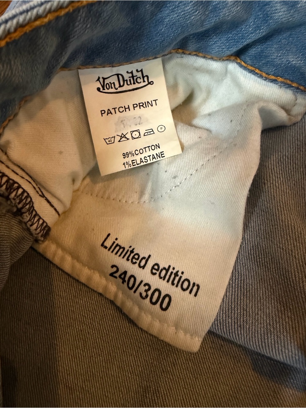 Von Dutch Light Blue Flare Jeans with Multicolor Logos - Picture 4 of 6